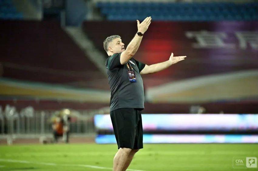 
0比0战平四川优必选 雪豹拿下赛季首分‘星空官网登录’(图17)