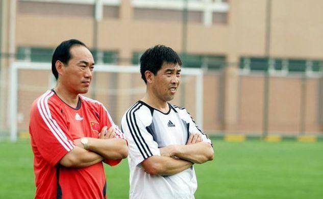 xingkong.com_
陆俊本应成为中国足坛最佳裁判 却受贿沦为黑哨 他现在怎样了？(图5)